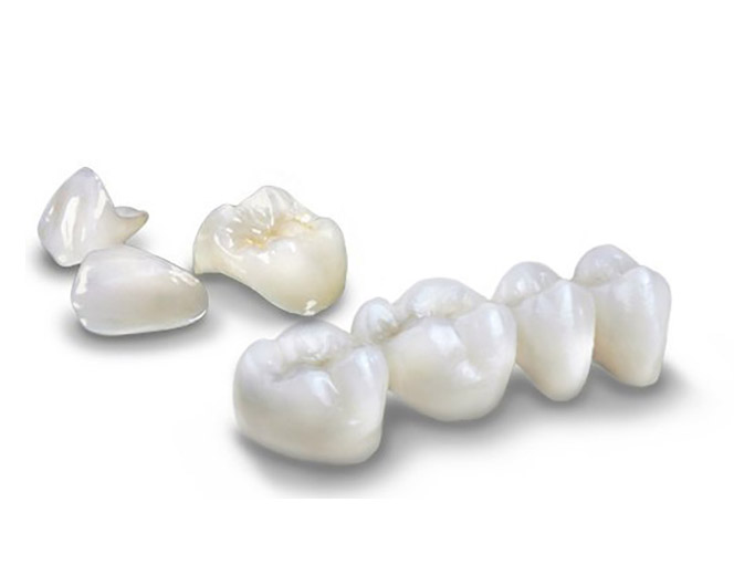 zirconium-crowns-white-tourmedical-com_1024_1jk